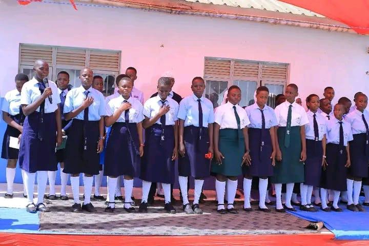 Bright Future Academy – Affordable private school with growing academic results.