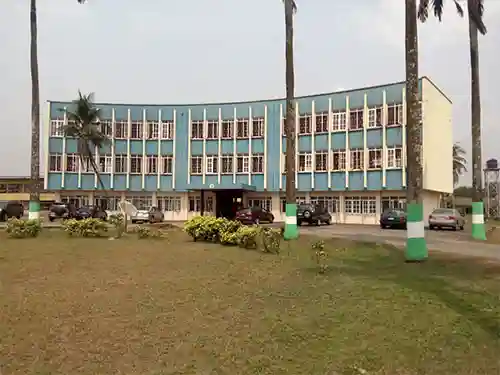 Hussey College, Warri