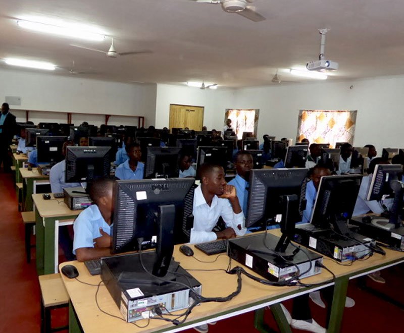 Ibadan City Polytechnic students in ICT training